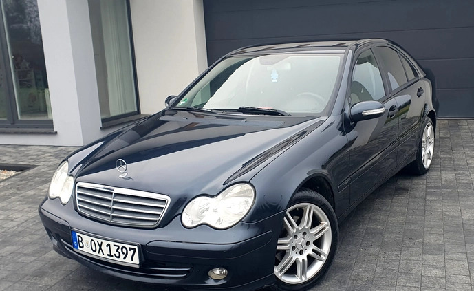 Mercedes-Benz Klasa C cena 19000 przebieg: 215000, rok produkcji 2005 z Witkowo małe 631